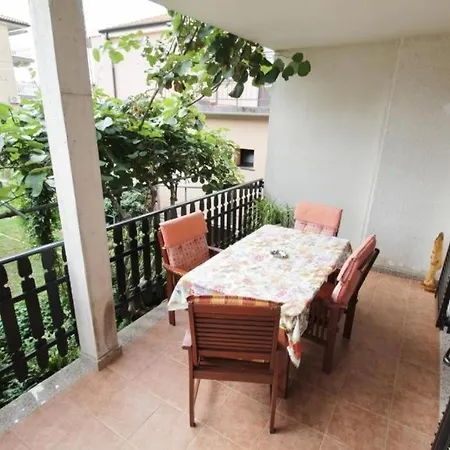 Apartment With A Parking Space - 21460 Umag