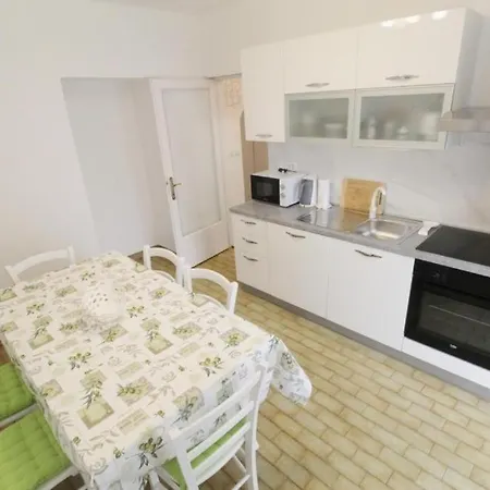 Apartment With A Parking Space - 21460